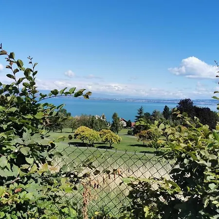 Vue Sur Le Golf Et Le Leman 아파트 *
