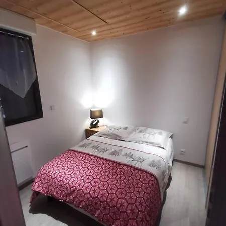 公寓 Vue Sur Le Golf Et Le Leman