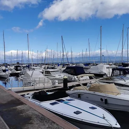 Vue Sur Le Golf Et Le Leman Publier